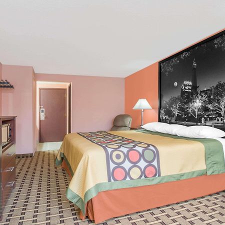 Super 8 By Wyndham שלביוויל מראה חיצוני תמונה