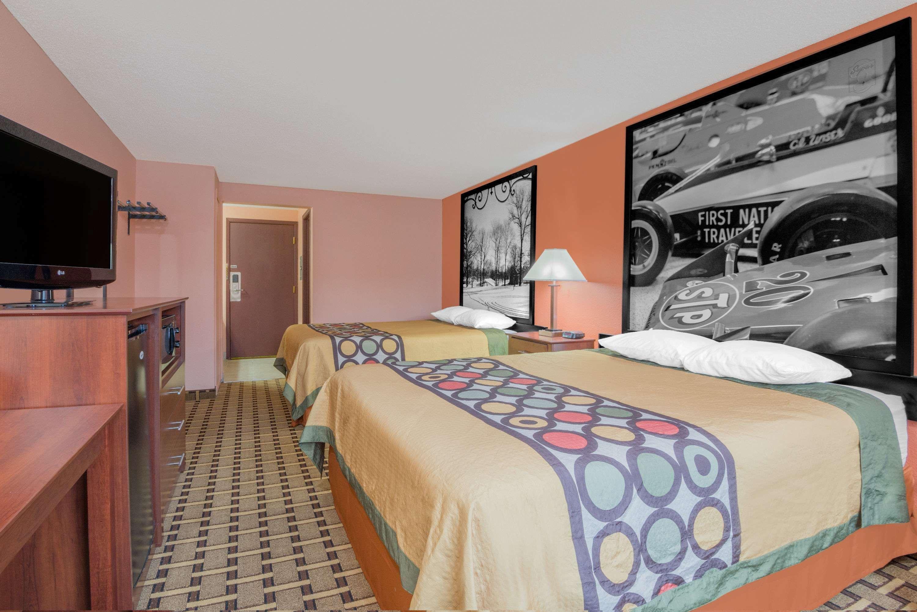 Super 8 By Wyndham שלביוויל מראה חיצוני תמונה