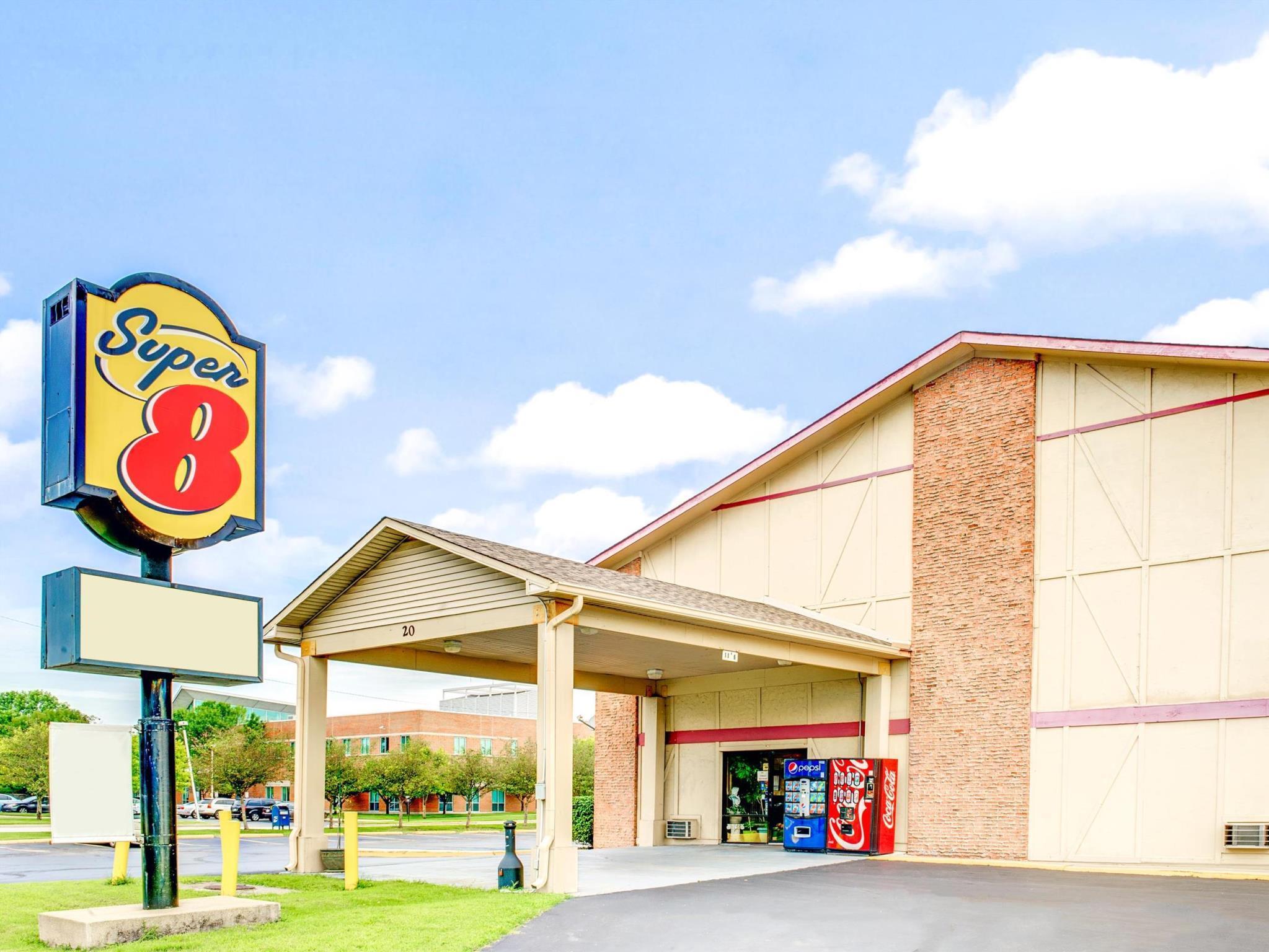 Super 8 By Wyndham שלביוויל מראה חיצוני תמונה